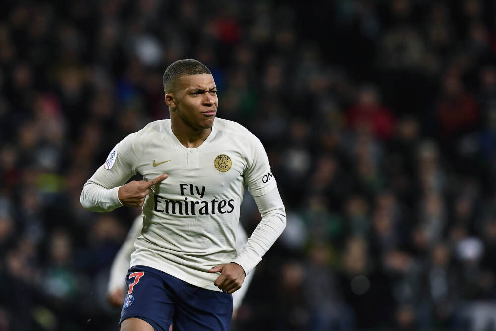 巴媒：费利佩加薪续约弗拉门戈，认为现在不是前往欧洲执教的时机